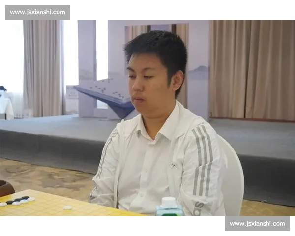 芈昱廷力克刘昌赫 中国 14 将晋级烂柯杯 32 强